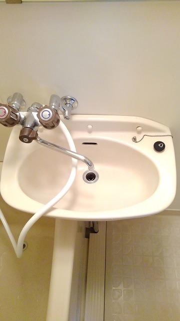 ��ʌ��������܎s��΋擌���P���ڂ̃A�p�[�g�̐��ʏ�