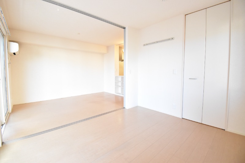 ��ʌ��������܎s�΋�����U���ڂ̃A�p�[�g�̂��̑������E�X�y�[�X