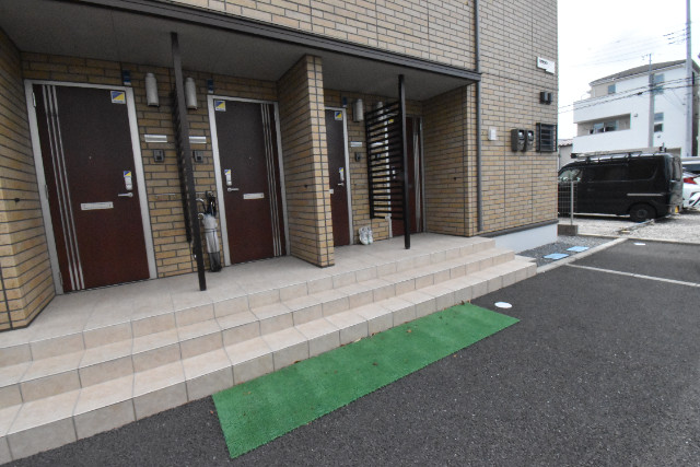 ��ʌ��������܎s�΋挴�R�Q���ڂ̃A�p�[�g�̂��̑�