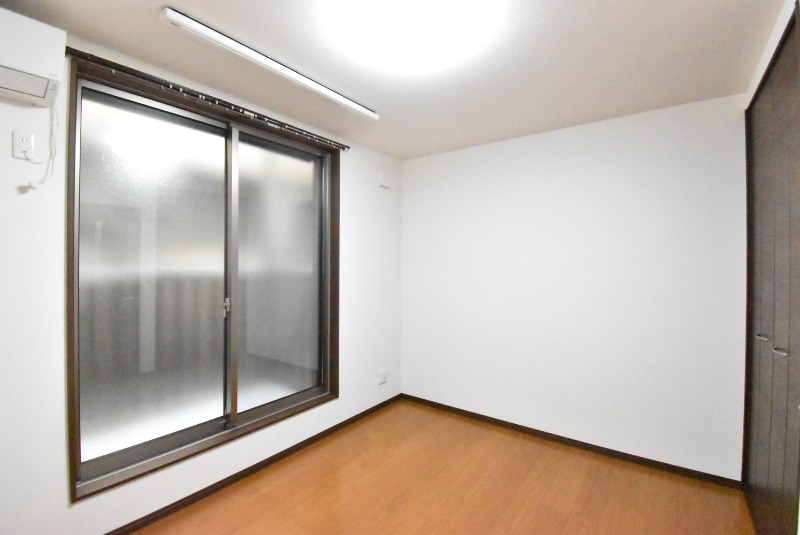 ��ʌ��������܎s�΋�����R���ڂ̃A�p�[�g�̂��̑������E�X�y�[�X