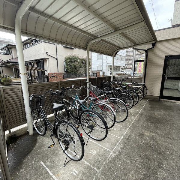 ��ʌ��������܎s��{��㏬���̃A�p�[�g�̂��̑�