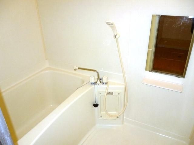 ��ʌ�����s�厚�����̃A�p�[�g�̃o�X