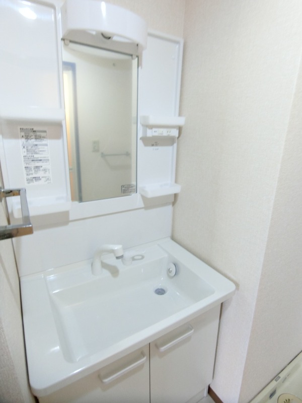 ��ʌ��������܎s�΋擌�Y�a�Q���ڂ̃}���V�����̐��ʏ�