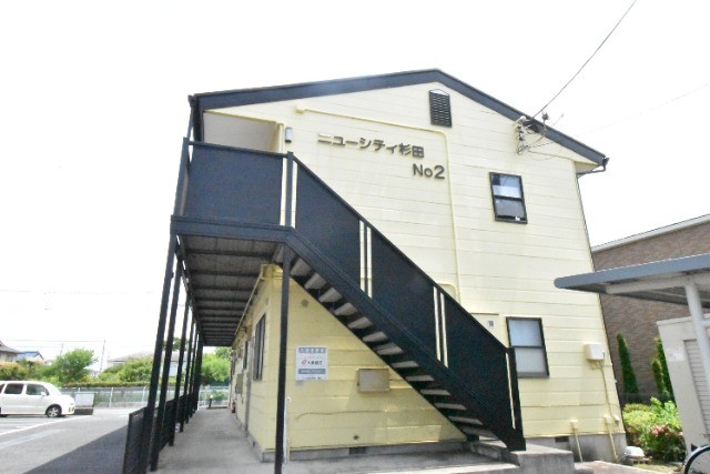 ��ʌ�����s�����R���ڂ̃A�p�[�g�̃G���g�����X