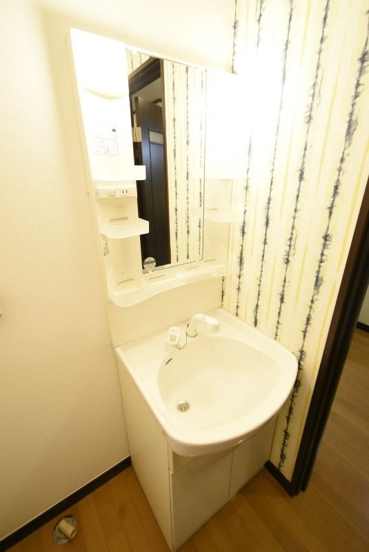 ��ʌ��������܎s�������a�c���P���ڂ̃A�p�[�g�̐��ʏ�