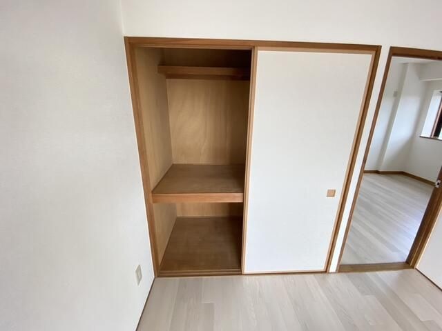 ��ʌ�����s�k����Q���ڂ̃}���V�����̎��[