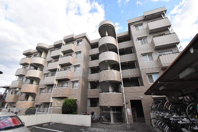 ��ʌ��������܎s�΋擌�Y�a�Q���ڂ̃}���V�����̌����O��