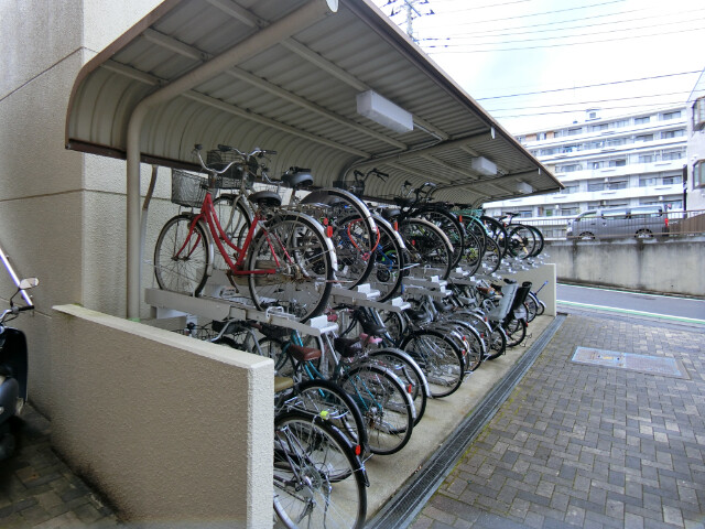 ��ʌ��������܎s�΋擌�Y�a�Q���ڂ̃}���V�����̂��̑�