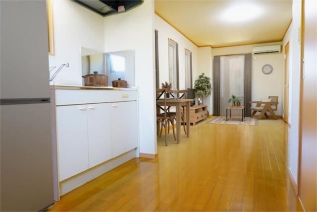 ��ʌ�����s�厚������̃}���V�����̋����E���r���O