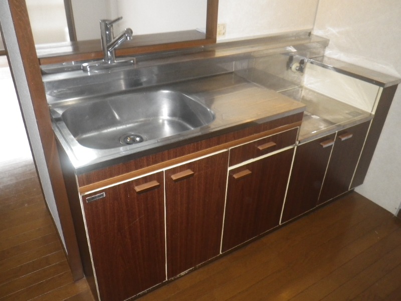 ��ʌ��������܎s��{��O���P���ڂ̃}���V�����̃L�b�`��