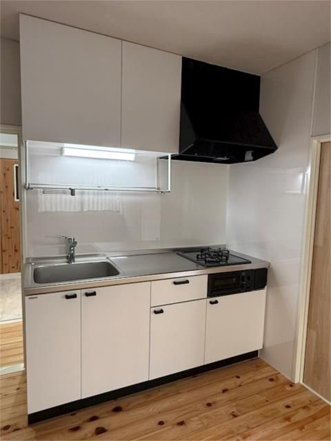 ��ʌ�����s������P���ڂ̃A�p�[�g�̃L�b�`��