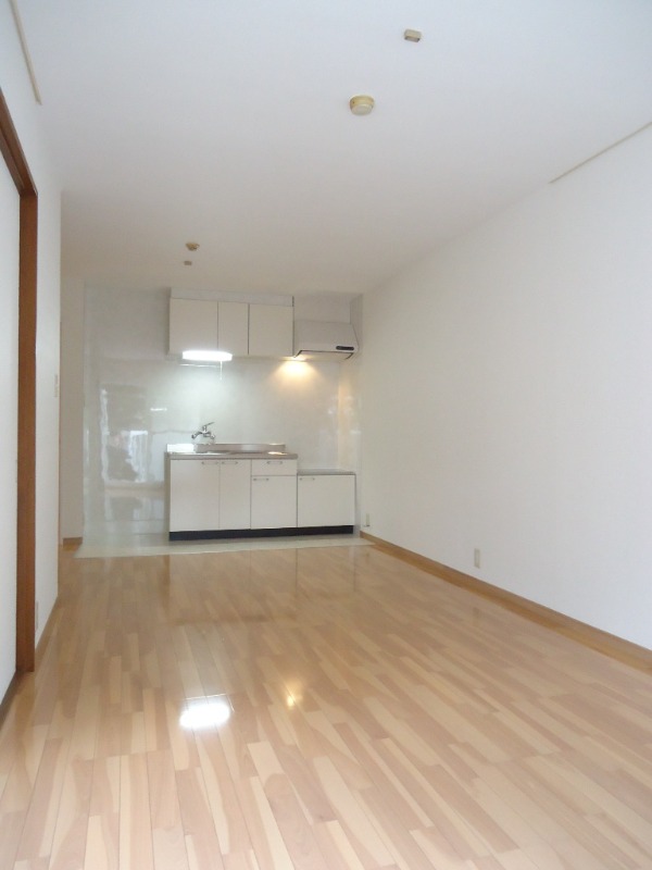 ��ʌ��������܎s�������a�c���P���ڂ̃A�p�[�g�̋��ԁE���r���O