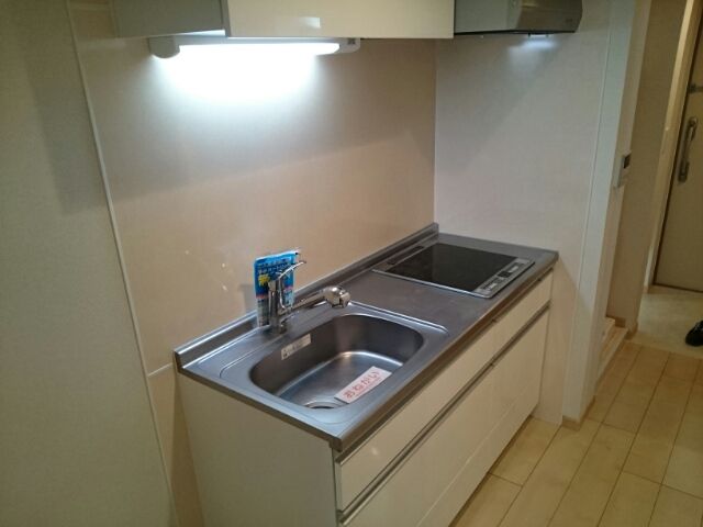 ��ʌ�����s�씵���J�T���ڂ̃}���V�����̃L�b�`��