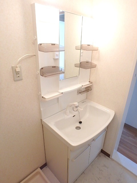 ��ʌ��������܎s�������a�c���P���ڂ̃A�p�[�g�̐��ʏ�