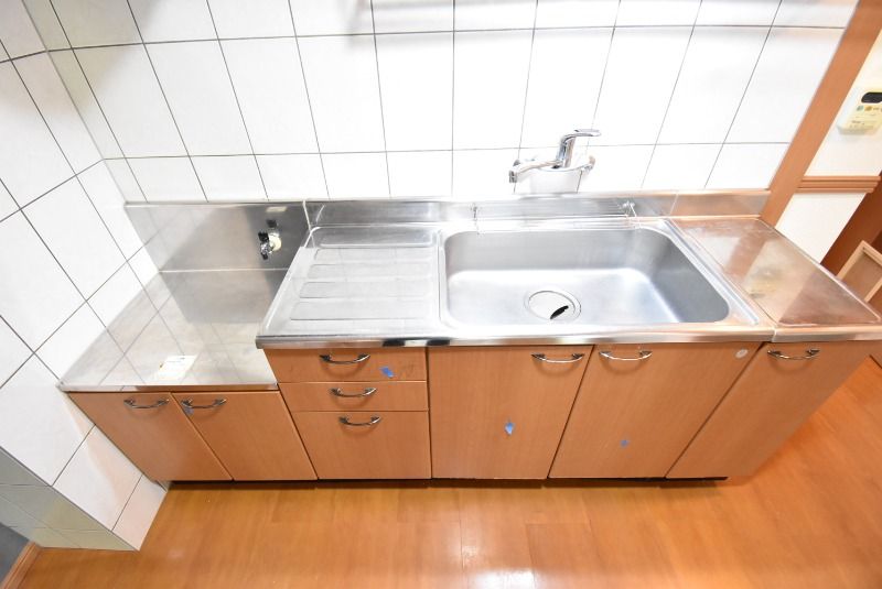 ��ʌ�����s�厚������̃}���V�����̃L�b�`��