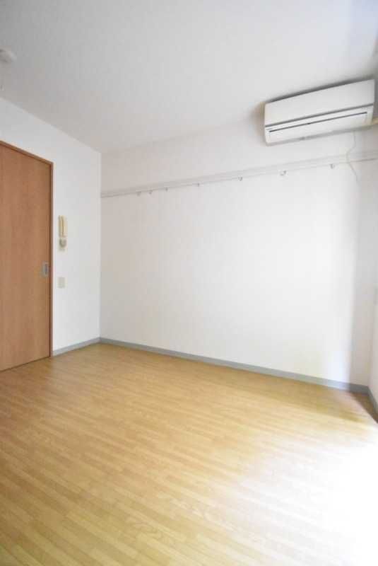 ��ʌ��������܎s��{�捂�@���R���ڂ̃A�p�[�g�̋��ԁE���r���O