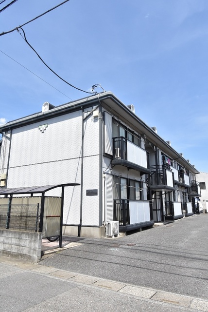 ��ʌ��������܎s�k��������Q����372�̃A�p�[�g�̌����O��