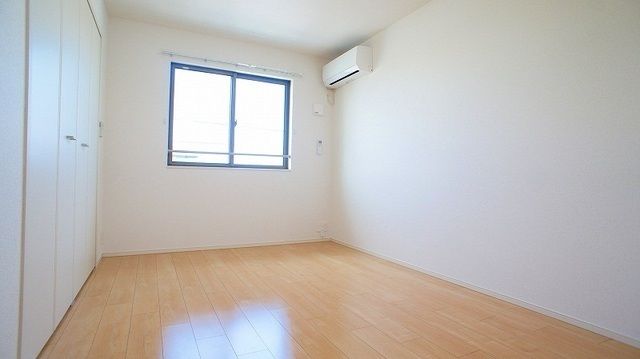 ��ʌ��k�����S�ɓޒ��厚�����̃A�p�[�g�̂��̑������E�X�y�[�X