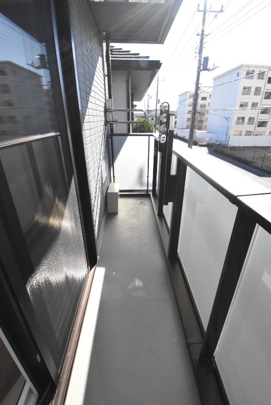 ��ʌ��z�J�s��z�J�R���ڂ̃A�p�[�g�̃o���R�j�[