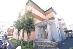 ��ʌ��������܎s�k��y�C���Q����100-3�̃A�p�[�g�̌����O��