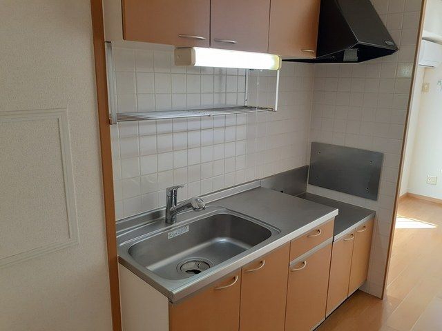 ��ʌ������s�����̃A�p�[�g�̃L�b�`��