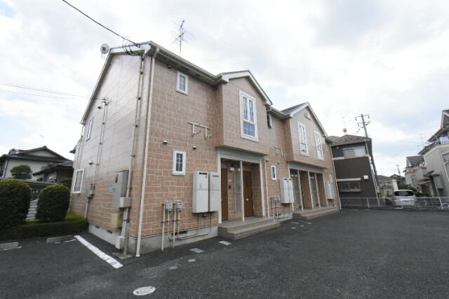 ��ʌ������s����729-1�̃A�p�[�g�̌����O��