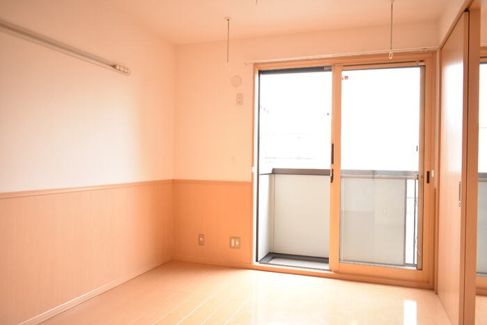 ��ʌ��������܎s����厚���V�n�̃A�p�[�g�̋��ԁE���r���O