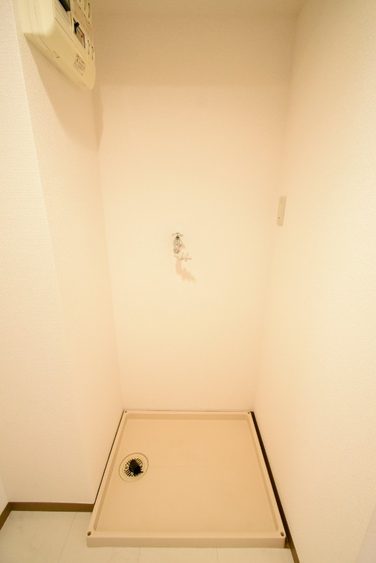 ��ʌ��������܎s�����擌��{�U���ڂ̃A�p�[�g�̂��̑�