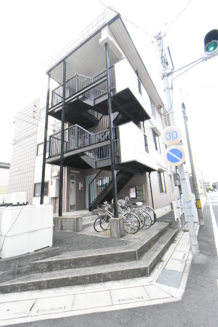 ��ʌ��������܎s�����擌��{�U���ڂ̃A�p�[�g�̂��̑�