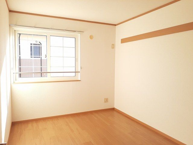 ��ʌ������s�����̃A�p�[�g�̂��̑������E�X�y�[�X