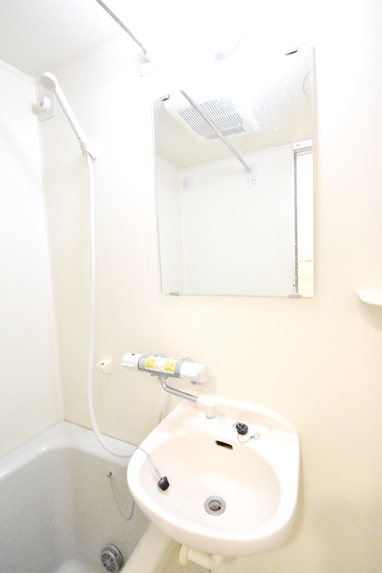 ��ʌ��������܎s��{��x�̓����Q���ڂ̃}���V�����̐��ʏ�