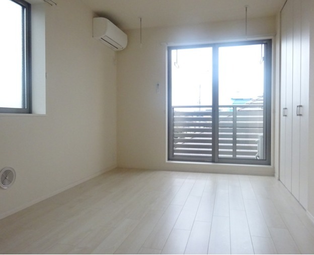 ��ʌ�����s�����R���ڂ̃}���V�����̋��ԁE���r���O