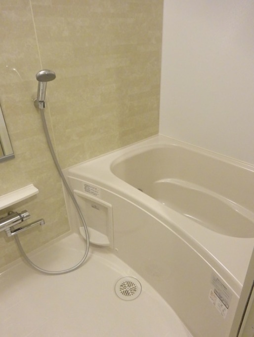 ��ʌ�����s�����R���ڂ̃}���V�����̃o�X