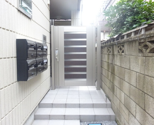 ��ʌ�����s�����R���ڂ̃}���V�����̃G���g�����X