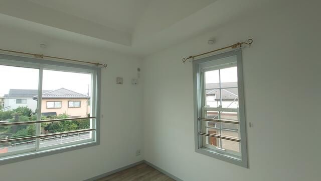 ��ʌ������s���v��̃A�p�[�g�̂��̑������E�X�y�[�X