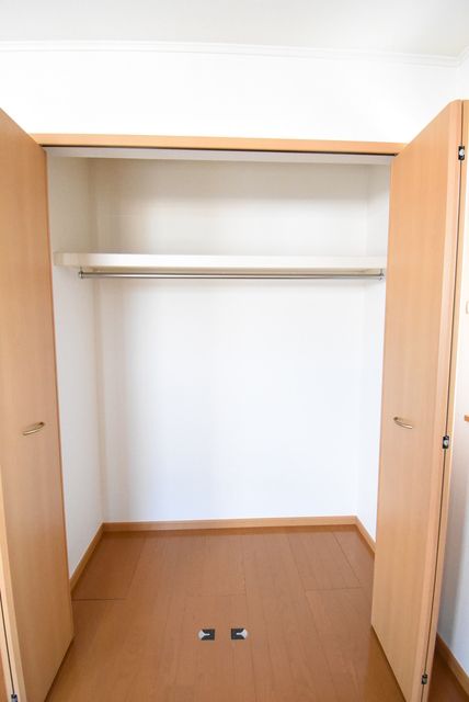 ��ʌ��������܎s������厚�䑠�̃A�p�[�g�̎��[