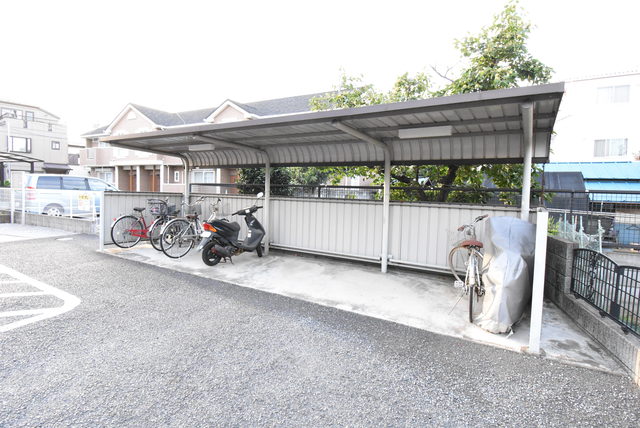 ��ʌ��������܎s������厚�䑠�̃A�p�[�g�̂��̑�