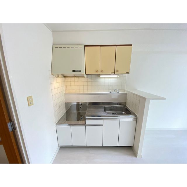 ��ʌ�����s�厚���s�̃}���V�����̃L�b�`��