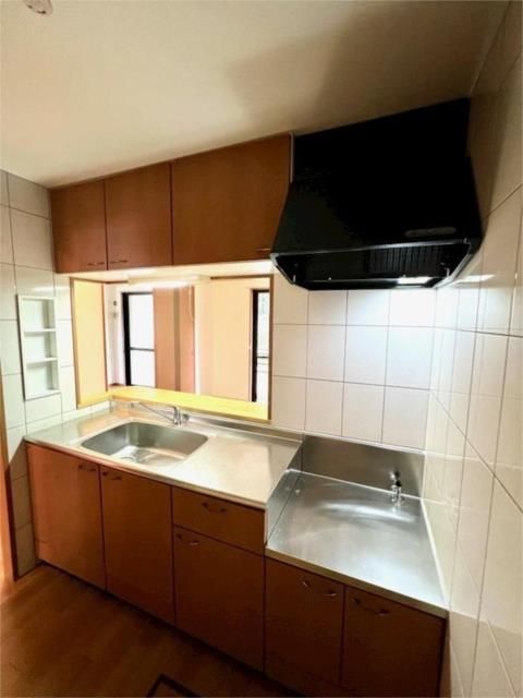 ��ʌ�����s�厚������̃}���V�����̃L�b�`��