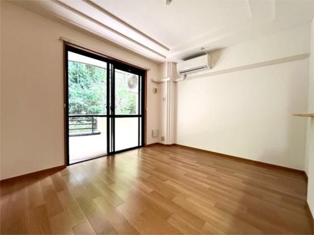 ��ʌ�����s�厚������̃}���V�����̂��̑������E�X�y�[�X