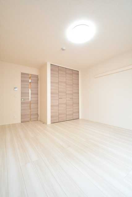 ��ʌ��������܎s��{��㏬���̃A�p�[�g�̋��ԁE���r���O