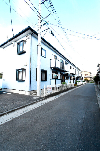 ��ʌ�����s�厚����2429-10�̃A�p�[�g�̌����O��