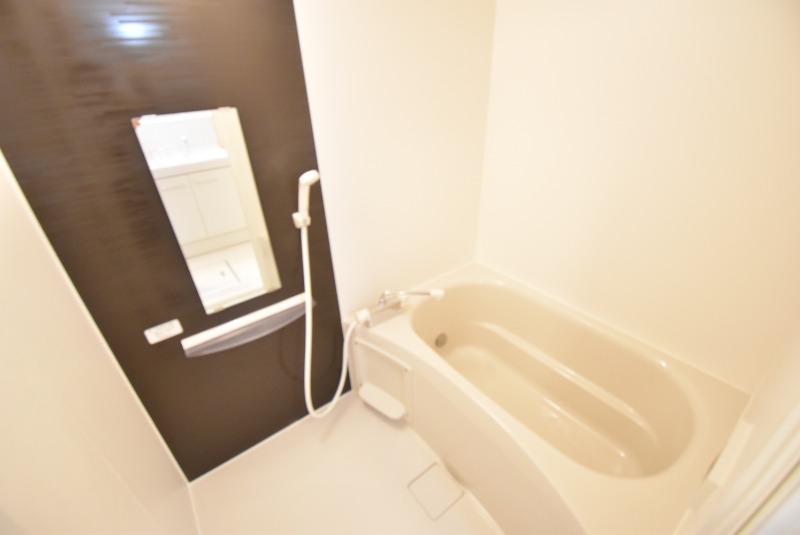 ��ʌ��������܎s��{��㏬���̃A�p�[�g�̃o�X