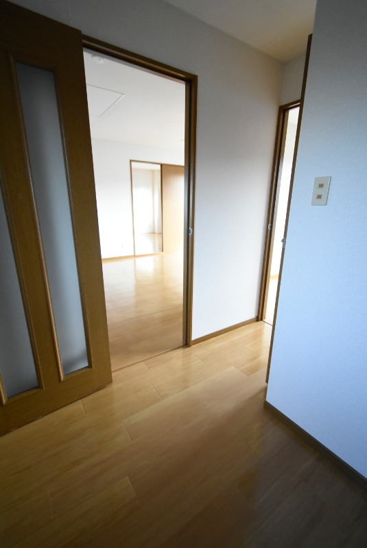 ��ʌ�����s�厚�����̃A�p�[�g�̌���