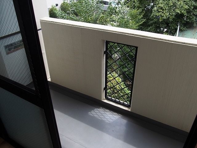 ��ʌ��������܎s������厚�쒆��̃}���V�����̃o���R�j�[