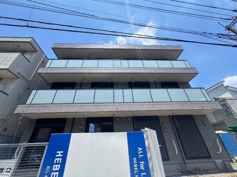 ��ʌ��������܎s��{��听���P����319�̃}���V�����̌����O��