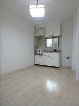 ��ʌ��������܎s��΋�{���Q���ڂ̃A�p�[�g�̋��ԁE���r���O