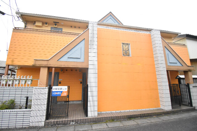 ��ʌ��������܎s�k����i���Q����341-1�̃A�p�[�g�̌����O��