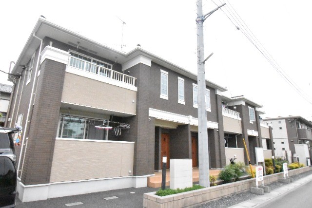 ��ʌ��������܎s�΋�厚���̃A�p�[�g�̌����O��