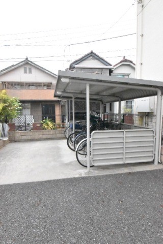 ��ʌ��������܎s�΋�厚���̃A�p�[�g�̂��̑�